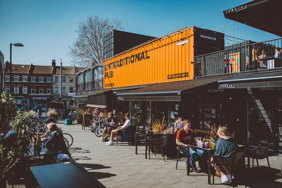 cratestjamestreet-untraditionalpub-eastlondonbrewery-walthamstowbrewery-craftbeer-craftlager-eastlondonpubs.jpg-1