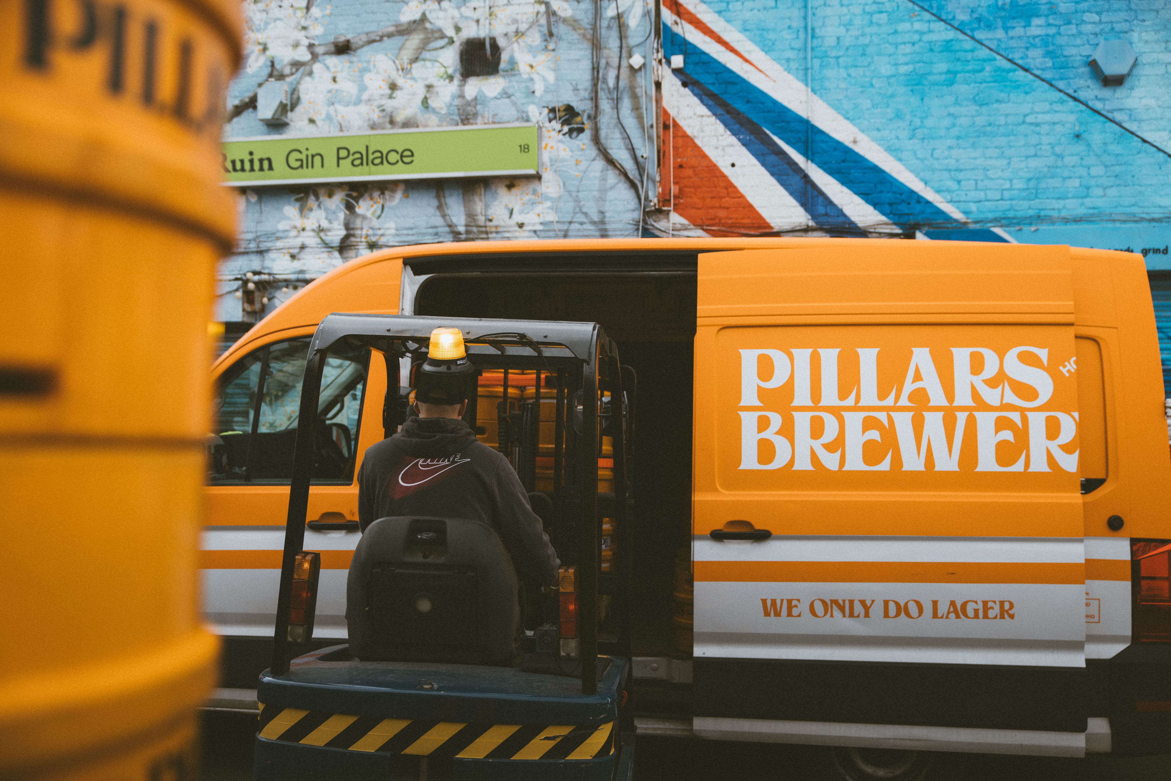 JOIN THE PILLARS TEAM - Delivery Driver&nbsp; &nbsp; (Part Time)